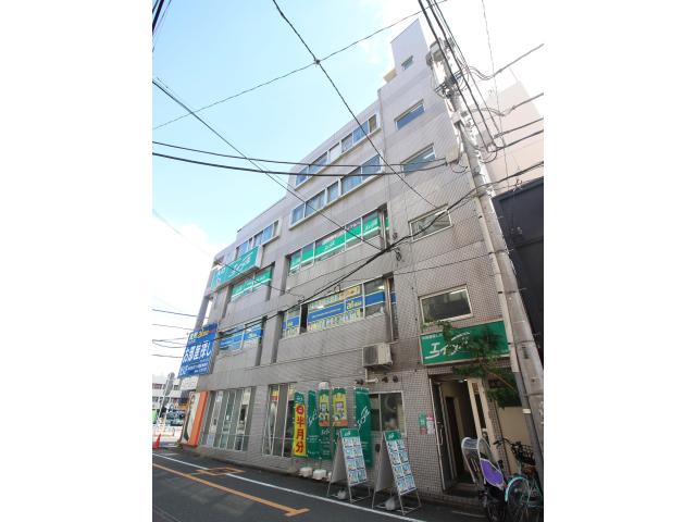 久米川駅南口を出て右ななめ前にあるビルの３階、グリーンの看板が目印です！入口は通りの奥側です！