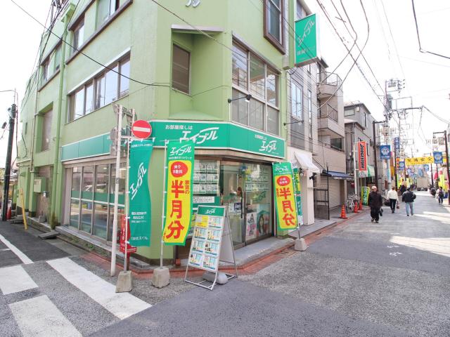 大岡山北口商店街に面している１階にございます。