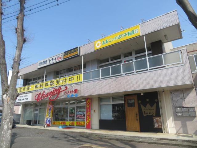 加須市花崎北1-10-4花崎北ビル201になります。花崎駅北口徒歩約1分。